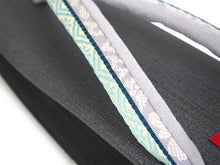 画像をギャラリービューアに読み込む, カレンブロッソ 草履 単品 M ダークグレー 土台 水色 灰紫 博多織 鼻緒 レディース カフェ草履 菱屋 Calen Blosso ゾウリ カフェぞうり 女性用 カジュアル 日本製 履物 着物 きもの 和装小物