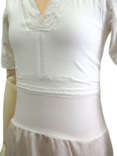 画像をギャラリービューアに読み込む, ワンピース 肌襦袢 東レ 着物スリップ ブラジャー 機能付 M L オールシーズン 和+ぶらすりっぷ 花柄 レース 吸汗 速乾 快適 汗取 裾除け 肌襦袢 和装ブラ 浴衣 着物 洋装 インナーワンピース スリップ ネコポス便発送可能