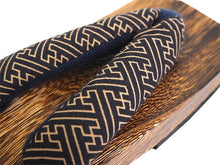 画像をギャラリービューアに読み込む, 子供 ゆかた 男の子 綿 3点セット 110 グレー ストライプ 浴衣 青 無地 帯 紗綾柄 下駄 セット こども 子ども キッズ ジュニア 和服 部屋着 送料無料 七夕 祭 花火 夏 おでかけ イベント