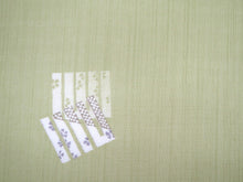 画像をギャラリービューアに読み込む, 着物 洗える着物 反物 夏用 紗 単衣 セミオーダー 仕立て付 薄抹茶色 源氏香 飛び柄 無地感 グリーン レディース XS S M L XL 仕立て込み 小紋 カジュアル お洒落着 夏 夏物 夏着物 和つう watuu 新品 販売 購入