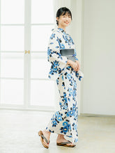 画像をギャラリービューアに読み込む, 浴衣 単品 レディース オフホワイト地 椿 ブルー 白 水色 単品 フリーサイズ 大人 ゆかた yukata 綿 粋 レトロ モダン 和装 和服 女性 夏祭り 花火大会