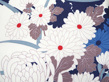 画像をギャラリービューアに読み込む, 浴衣セット レディース 白地菊尽くし 浴衣 ブルー地献上柄 帯 セット 単衣帯 変わり織生地 花火大会 夏祭り ビアガーデン 夏 お出かけ 和装 和服 レディースファッション 2023