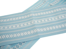 画像をギャラリービューアに読み込む, 浴衣セット レディース 白地菊尽くし 浴衣 ブルー地献上柄 帯 セット 単衣帯 変わり織生地 花火大会 夏祭り ビアガーデン 夏 お出かけ 和装 和服 レディースファッション 2023