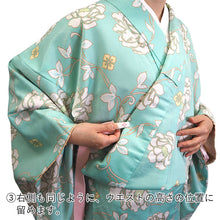 画像をギャラリービューアに読み込む, コーリンベルトしっかり M L ピンク ホワイト 着物ベルトと胸紐が合体 胸元の綺麗な着付けの必需品 ゴムで楽ちん 胸元の着付けのお悩み解決 着付け小物 和装 和服 着物 日本製