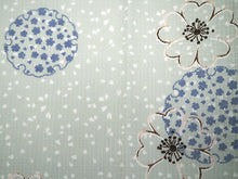 画像をギャラリービューアに読み込む, 子ども 浴衣 女の子 ライトブルーグリーン 桜 雪輪 花びら ゆかた 110 120 130 5歳 6歳 7歳 8歳 9歳 10歳 子ども服 ニュアンスカラー くすみカラー こども 子供 おしゃれ モダン 幼稚園 保育園 キッズ ガールズ 小学生 七夕 花火大会 夏祭り 和服 あす楽対応商品 送料無料