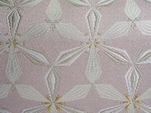 画像をギャラリービューアに読み込む, 草履バッグセット 礼装 留袖用 渋ピンク 花繋ぎ柄 台形 ハンドバッグ シルバー フリー サイズ 正絹 佐賀錦 フォーマル 訪問着 色無地 和装小物 草履 バッグ セット 結婚式 披露宴 園遊会 卒業式 入学式 女性 レディース 日本製