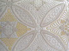 画像をギャラリービューアに読み込む, 草履バッグセット 礼装 留袖用 白地 ゴールド 花七宝柄 ハンドバッグ シルバー フリー サイズ 正絹 佐賀錦 フォーマル 訪問着 色無地 和装小物 草履 バッグ セット 結婚式 披露宴 園遊会 卒業式 入学式 女性 レディース 日本製