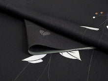 画像をギャラリービューアに読み込む, 着物 洗える着物 フルオーダー 仕立て付 小紋 黒 リーフ 東レシルック 反物 和装 和服 袷 単衣 春 秋 冬 レディース 女性 きもの 羽織 コート カジュアル 上品 TORAY silook