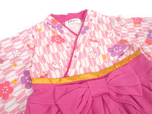 画像をギャラリービューアに読み込む, 袴 ロンパース 女の子 ベビー 70 80 90 2カラー ピンク レッド 梅柄 和柄 はかまロンパース お食い初め 100日祝い ひな祭り 初節句 お宮参り 赤ちゃん 袴 新生児 子供服 カバーオール 出産祝い ベビー袴 おしゃれ