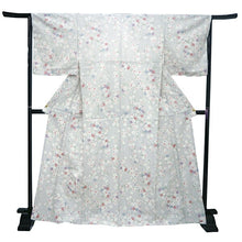 画像をギャラリービューアに読み込む, 洗えるきもの2点福袋 2024福袋 薄グレー地 枝垂れ桜柄 Mサイズ Lサイズ 着物 桜 刺繍足袋 1,000円offクーポン付き 家で洗える ストレッチ足袋 セット 和装小物 和服 着物 新春 福袋