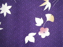 画像をギャラリービューアに読み込む, 洗えるきもの2点福袋 2024福袋 紫地 梅 紅葉 銀杏 工字繋ぎ柄 Mサイズ 着物 刺繍足袋 1,000円offクーポン付き 家で洗える ストレッチ足袋 セット 和装小物 和服 着物 新春 福袋