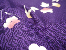 画像をギャラリービューアに読み込む, 洗えるきもの2点福袋 2024福袋 紫地 梅 紅葉 銀杏 工字繋ぎ柄 Mサイズ 着物 刺繍足袋 1,000円offクーポン付き 家で洗える ストレッチ足袋 セット 和装小物 和服 着物 新春 福袋