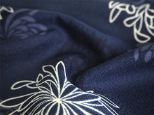画像をギャラリービューアに読み込む, 洗えるきもの2点福袋 2024福袋 ネイビー地 菊柄 Mサイズ 着物 刺繍足袋 1,000円offクーポン付き 家で洗える ストレッチ足袋 セット 和装小物 和服 着物 新春 福袋