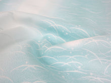 画像をギャラリービューアに読み込む, 洗えるきもの2点福袋 2024福袋 ライトブルー地 露芝柄 縞 Mサイズ 着物 刺繍足袋 1,000円offクーポン付き 家で洗える ストレッチ足袋 セット 和装小物 和服 着物 新春 福袋