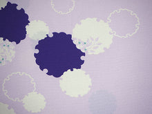 画像をギャラリービューアに読み込む, 洗える 着物 反物 単品 レディース 薄紫地 雪輪に南天柄 永楽屋 女性 小紋 和装 和服 袷 単衣 きもの 羽織 コート