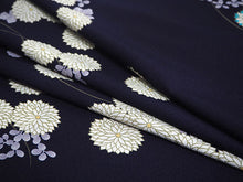 画像をギャラリービューアに読み込む, 洗える 着物 反物 単品 レディース 濃青紫地 菊に萩柄 永楽屋 女性 小紋 和装 和服 袷 単衣 きもの 羽織 コート