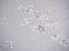 画像をギャラリービューアに読み込む, 洗える 着物 反物 単品 レディース ライトグレー地 ツタに花柄 市田ひろみ好み 女性 小紋 和装 和服 袷 単衣 きもの 羽織 コート