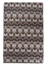 画像をギャラリービューアに読み込む, コーディネート済 袷着物4点セット(着物・名古屋帯・帯揚げ・帯締め) 自宅で洗濯OK フリーサイズ オフホワイト地麻の葉柄きもの 黒地幾何学柄帯 コーディネートが不安な方に