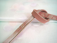 画像をギャラリービューアに読み込む, 帯揚げ 帯締め セット 正絹 薄水色 ぼかし 梅地紋 渋ピンク×ゴールド 帯締 高麗 平打ち 訪問着 付け下げ 色無地 フォーマル お出かけ 和装小物 着付け小物 着物 和服 和装 レディース 女性