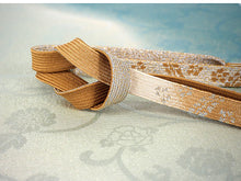 画像をギャラリービューアに読み込む, 帯揚げ 帯締め セット 正絹 渋水色ぼかし 花唐草地紋 薄黄土色×ゴールド 帯締 高麗 平打ち 訪問着 付け下げ 色無地 フォーマル お出かけ 和装小物 着付け小物 着物 和服 和装 レディース 女性