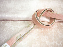 画像をギャラリービューアに読み込む, 帯揚げ 帯締め セット 正絹 薄ピンク×薄ベージュ 桜地紋 ピンク×ゴールド 帯締 高麗 平打ち 訪問着 付け下げ 色無地 フォーマル お出かけ 和装小物 着付け小物 着物 和服 和装 レディース 女性