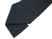 画像をギャラリービューアに読み込む, コーディネート済 袷着物4点セット(着物・名古屋帯・帯揚げ・帯締め) 自宅で洗濯OK M 黒地梅柄きもの 焦げ茶地更紗帯 コーディネートが不安な方に