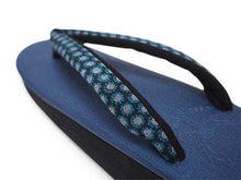 画像をギャラリービューアに読み込む, カレンブロッソ 草履 単品 Mサイズ 青地 台 黒地 青花 鼻緒 レディース 軽い!歩きやすい!オシャレと人気のカフェ草履 安心の日本製