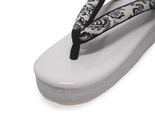 画像をギャラリービューアに読み込む, カレンブロッソ 草履 単品 Mサイズ 白地 台 黒地 白黒 花柄 鼻緒 レディース 軽い!歩きやすい!オシャレと人気のカフェ草履 安心の日本製