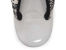 画像をギャラリービューアに読み込む, カレンブロッソ 草履 単品 Mサイズ 白地 台 黒地 白黒 花柄 鼻緒 レディース 軽い!歩きやすい!オシャレと人気のカフェ草履 安心の日本製