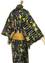 画像をギャラリービューアに読み込む, 阪神 タイガース グッズ 応援 浴衣 メンズ 黒 縞 ツタ M L ロゴ マーク 虎 生地 プリント ゆかた 男性 単品 縞 黄色 赤 木綿 コットン プロ野球 セール対象外