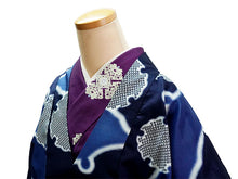 画像をギャラリービューアに読み込む, 雨コート 一部式 道中着衿 ブルー 雪輪 XLサイズ すぐに着られる仕立て上がり 持ち運びに便利なポーチ付き 洗えるポリエステル
