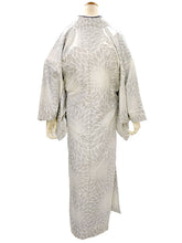 画像をギャラリービューアに読み込む, 雨コート 一部式 道中着衿 オフホワイト 菊 Mサイズ Lサイズ すぐに着られる仕立て上がり 持ち運びに便利なポーチ付き 洗えるポリエステル
