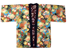 画像をギャラリービューアに読み込む, はんてん レディース 半纏 リバーシブル 黒 赤茶 七宝 乱菊 木の実 フリーサイズ リバーシブル 軽くて暖かい 部屋着やお散歩に 防寒・節電に
