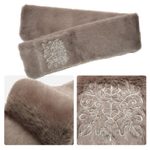 画像をギャラリービューアに読み込む, エコファー刺繍ティペット 全3色 アイボリー グレー モカ 着脱簡単なフェイクファーのマフラー 刺繍入りで首元を華やかに 洗えるポリエステル
