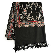 画像をギャラリービューアに読み込む, カシミール刺繍ストール 大判 黒 更紗 ウール エスニックな花柄刺繍 秋冬にサッと羽織れる軽くて暖かいショール 和装にも洋装にも
