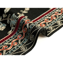 画像をギャラリービューアに読み込む, カシミール刺繍ストール 大判 黒 更紗 ウール エスニックな花柄刺繍 秋冬にサッと羽織れる軽くて暖かいショール 和装にも洋装にも
