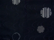 画像をギャラリービューアに読み込む, 雨コート 一部式 道中着衿 濃藍 雪輪 Lサイズ すぐに着られるお仕立て上がり 持ち運びに便利なポーチ付き 洗えるポリエステル
