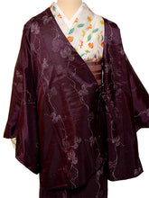画像をギャラリービューアに読み込む, 雨コート 二部式 道中着衿 ワインレッド 蔦 Lサイズ すぐに着られるお仕立て上がり 持ち運びに便利なポーチ付き 洗えるポリエステル
