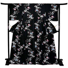 画像をギャラリービューアに読み込む, 洗える着物 袷 小紋 Lサイズ 仕立て上がり テイジン素材 単品 ブラック 木蓮 レディース 品よい縮緬地のお洒落な小紋
