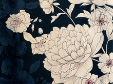 画像をギャラリービューアに読み込む, 洗える着物 袷 小紋 Lサイズ 仕立て上がり 単品 ネイビー 牡丹 さくら レディース 品よい縮緬地のお洒落な小紋
