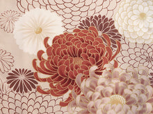 画像をギャラリービューアに読み込む, 洗える着物 袷 小紋 Lサイズ 仕立て上がり 単品 ベージュ 菊 レディース 品よい縮緬地のお洒落な小紋
