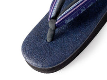 画像をギャラリービューアに読み込む, カレンブロッソ 草履 単品 Lサイズ ネイビー 台 博多織 ネイビー 更紗 縞 鼻緒 レディース 歩きやすくてオシャレ 愛好者の多い菱屋カフェ草履
