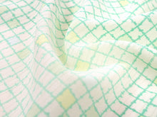 画像をギャラリービューアに読み込む, 東レ シルック  仕立て付 絽 夏物 洗える 反物 夏 レディース フルオーダー 夏着物 黄緑 黄色 格子 TORAY silook 紙人形 森荷葉プロデュース かよういろ 和装 和服 女性 送料無料
