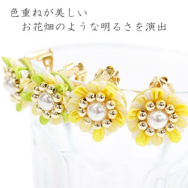 つまみ細工が可愛い お花とパールビーズのイヤリング - アクセサリー