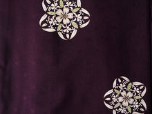 画像をギャラリービューアに読み込む, 洗える着物 袷 小紋 フリーサイズ 仕立て上がり 単品 葡萄色 紫 華紋 レトロ 女性 レディース 着物 和装 和服 きもの プレタ モダン カジュアル 普段着
